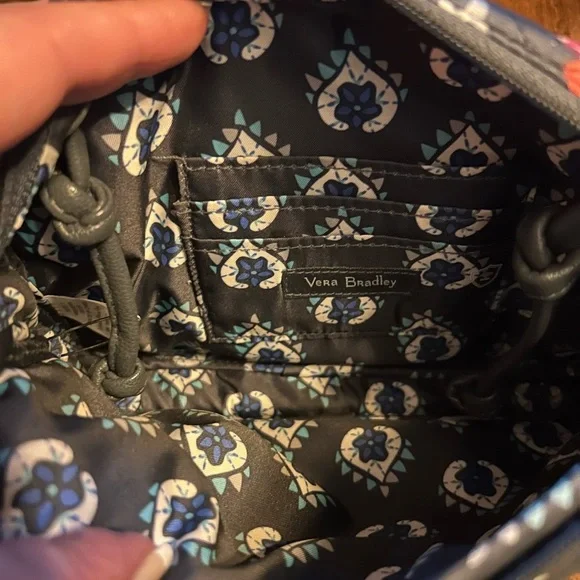 Vera Bradley Crossbody Bag in Pretty Posies - Picture 8 of 11